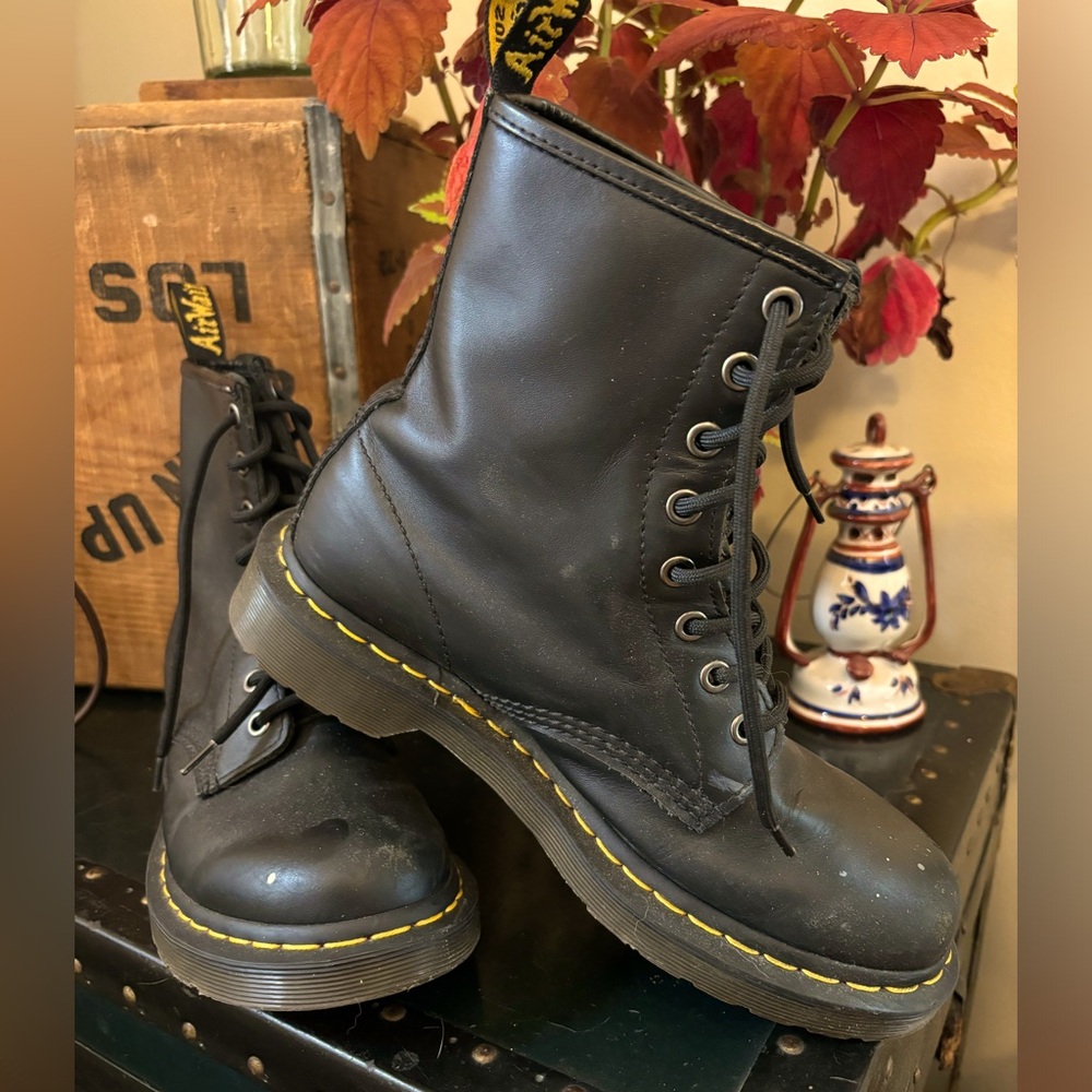 Dr. Martens 1460 Women’s Smooth Leather Lace Up Boots